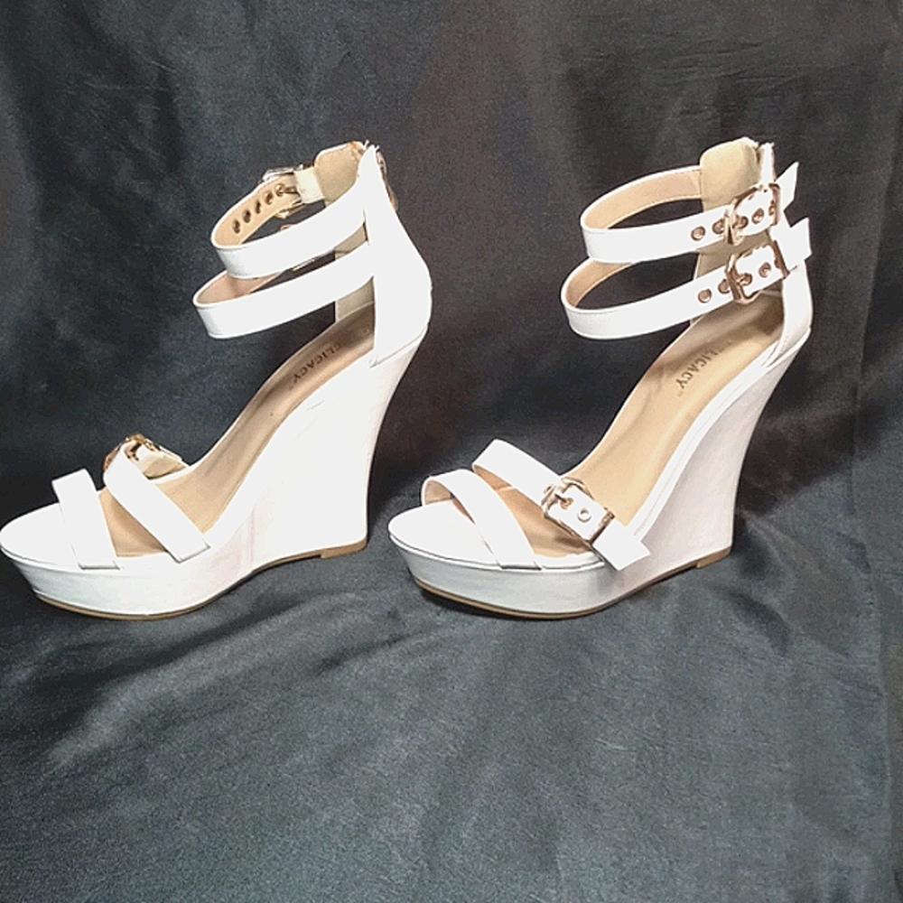 Delicacy Wedges (New)